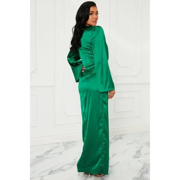 NWT Womens Size XS Fashion Nova Emerald Green Luxe Desire Satin Maxi Dress NEW - Picture 3 of 3